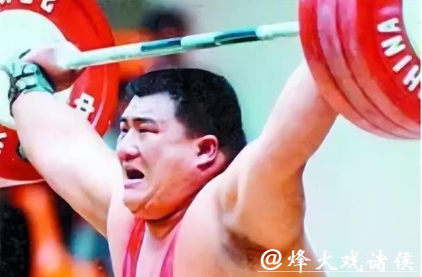 亚洲第一大力士才力:为国争光勇夺60多个冠军,退役后当保安 亚洲第一大力士才力:为国争光勇夺60多个冠军,退役后当保安